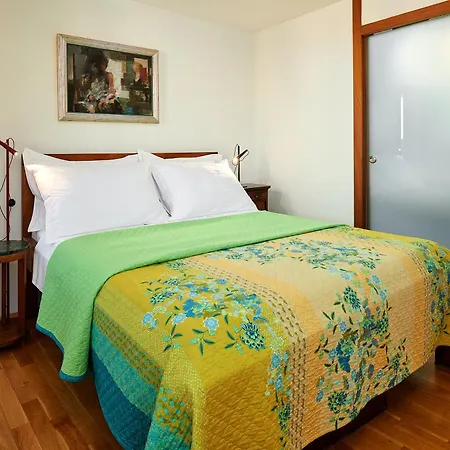 Croliday Bed & Breakfast 3*
