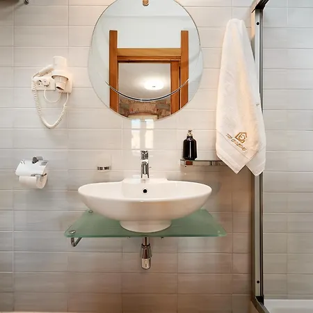 Croliday Bed & Breakfast 3*