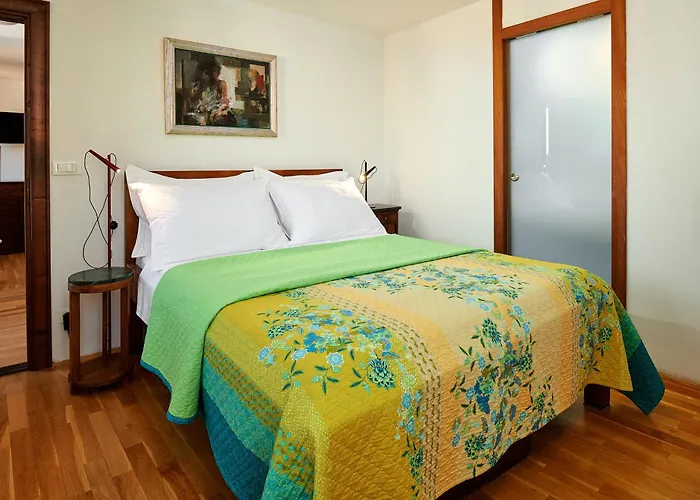 Croliday Bed & Breakfast 3*