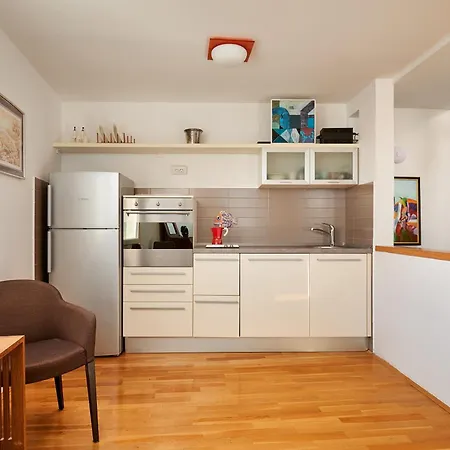 Croliday Bed & Breakfast 3*